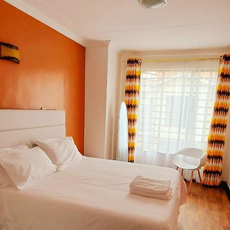 Pleasant Nest Homestay Near Jkia Airport And Sgr Station Найробі Екстер'єр фото